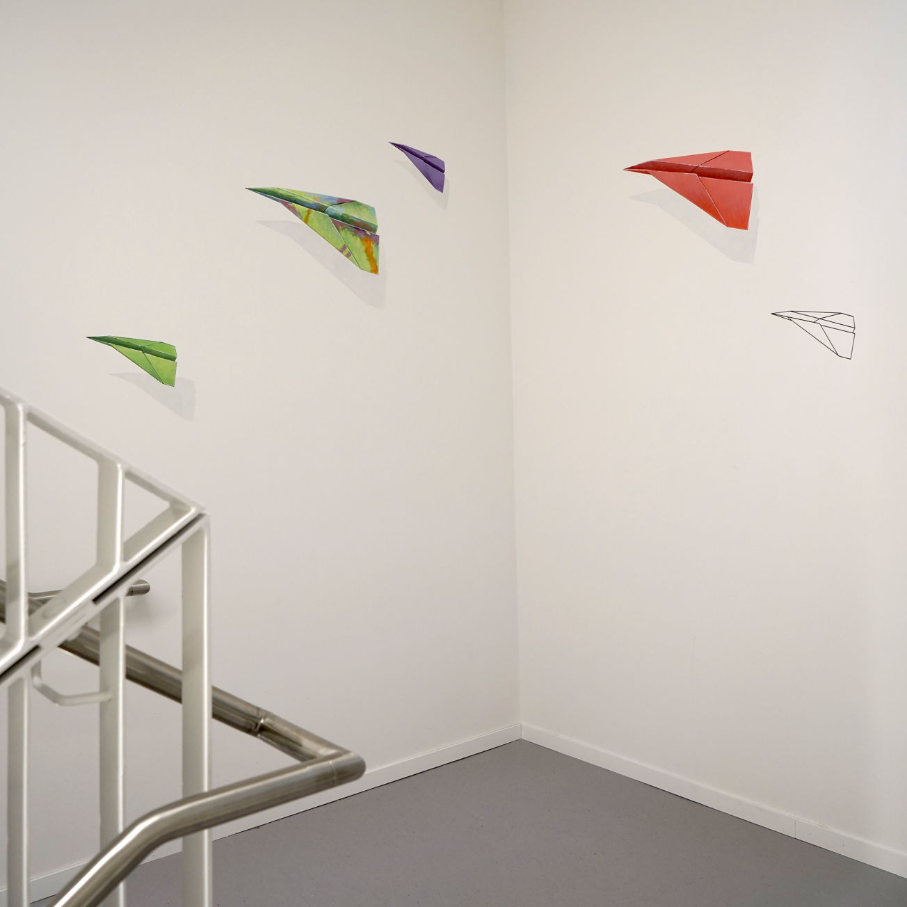 Wandmalerei im Unternehmen, in der Firma | Plan International Deutschland e.V. | Künstlerische Gestaltung des 5-stöckigen Treppenhauses Malerei: Uwe Fehrmann